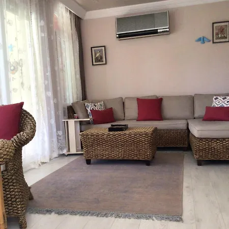 Guezel Ev Apartment Side